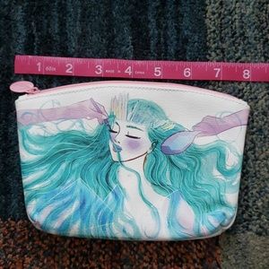 4 for $15 Ipsy cosmetic bag